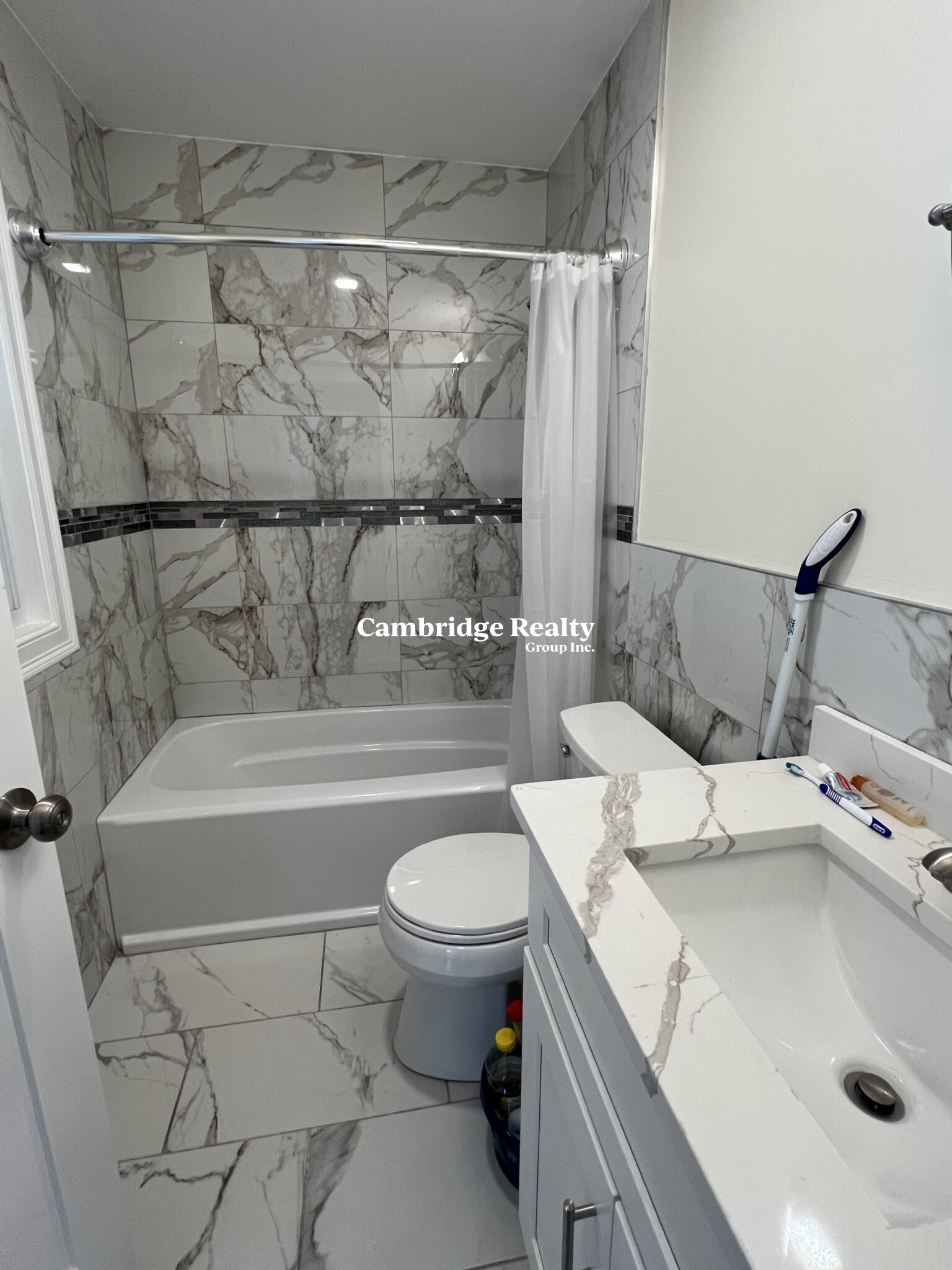 231 233 Summer St, Spring Hill