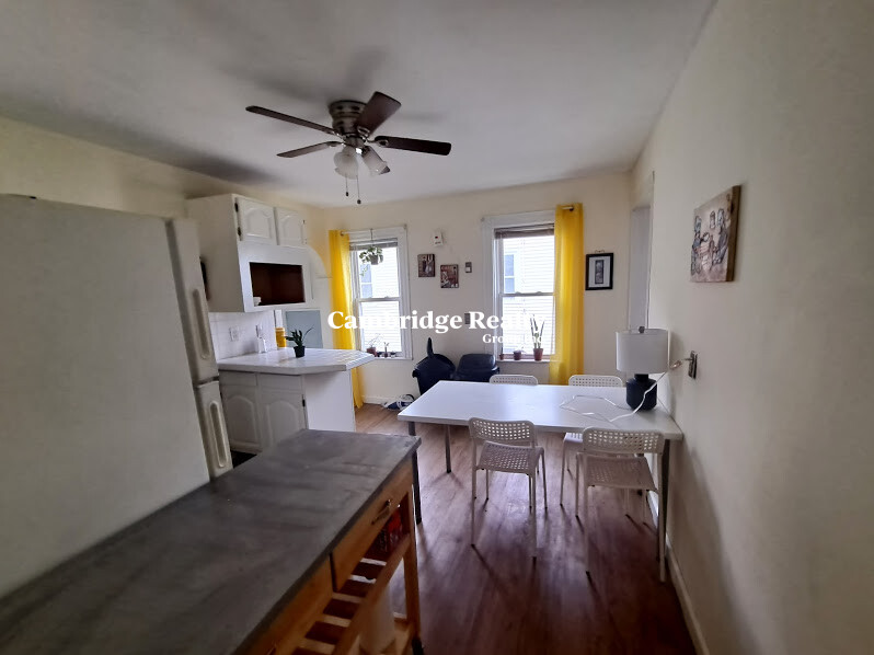 11 Craigie Ter, Spring Hill