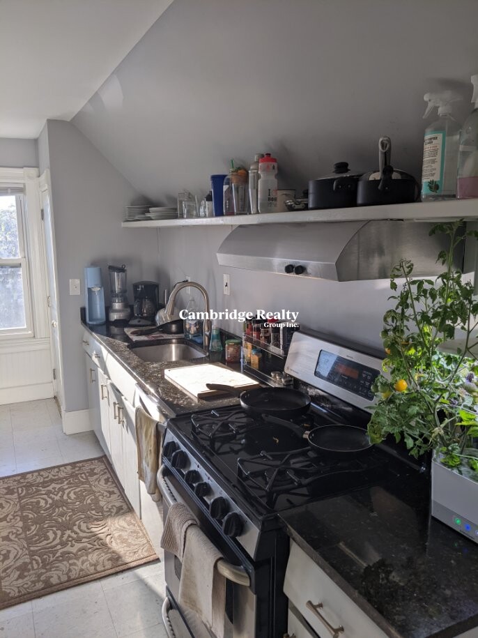 12 Curtis St, Teele Square