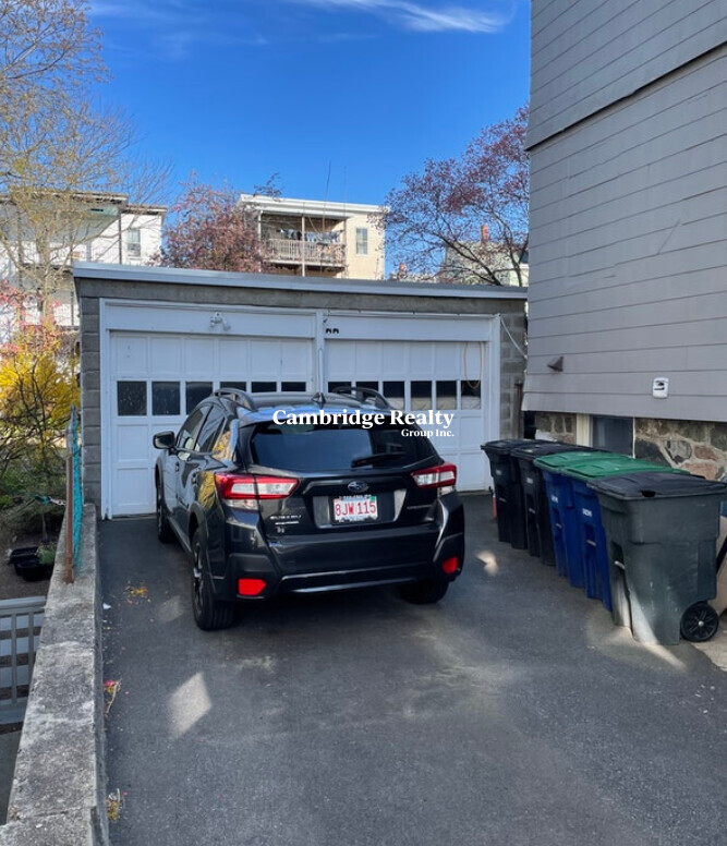 14 Dow St, West Somerville