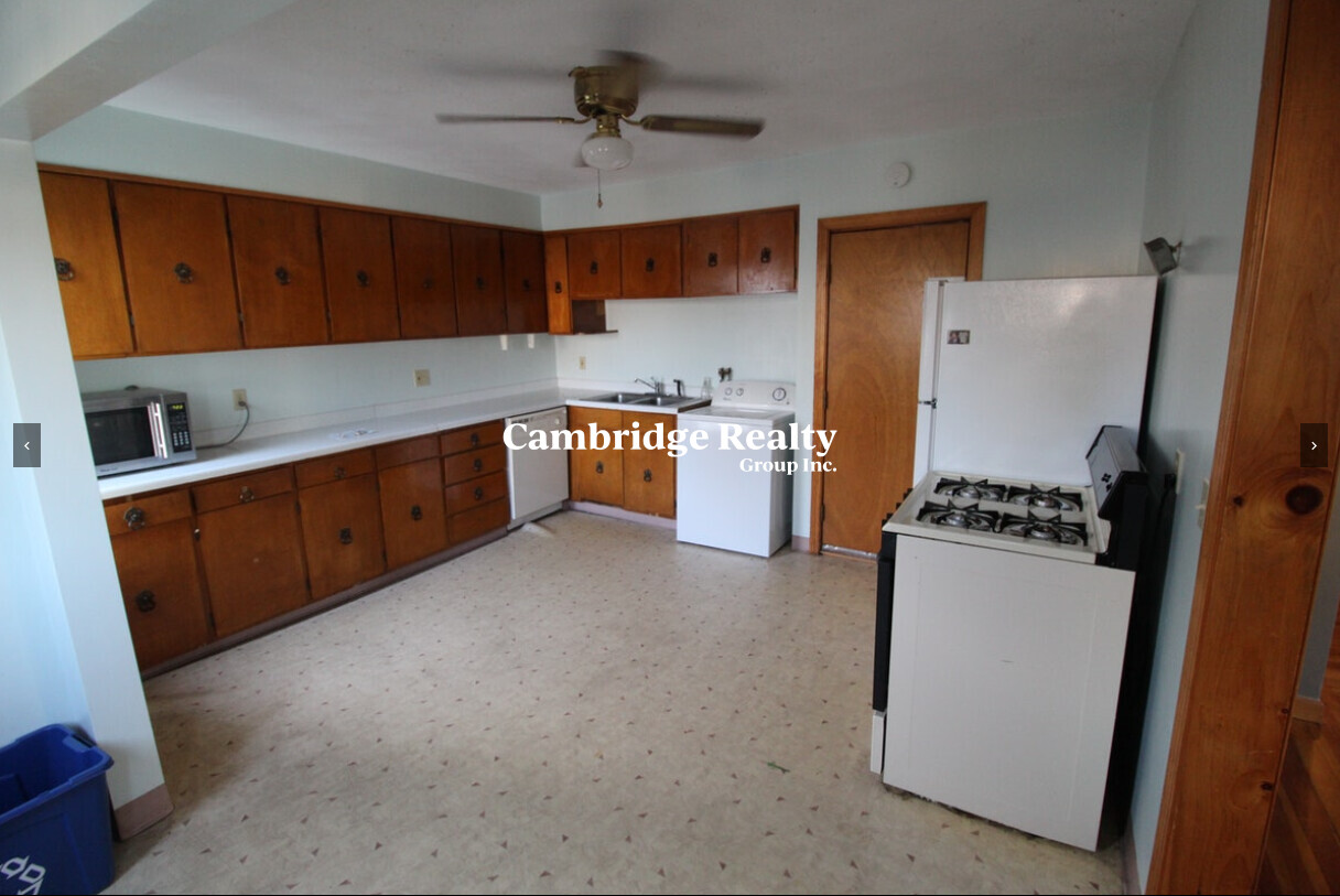 27 Princeton St, South Medford