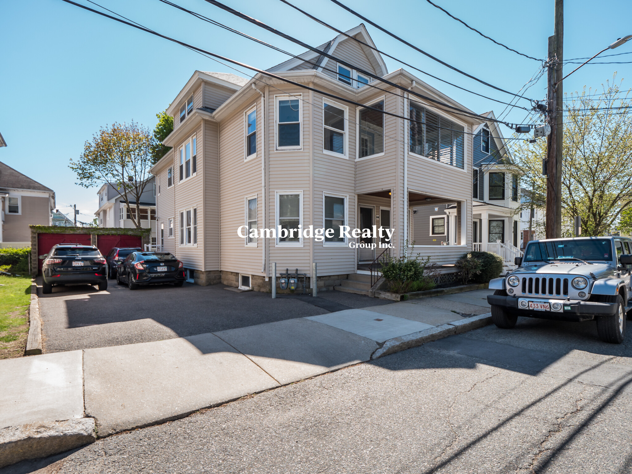 54 Upland Rd, West Somerville
