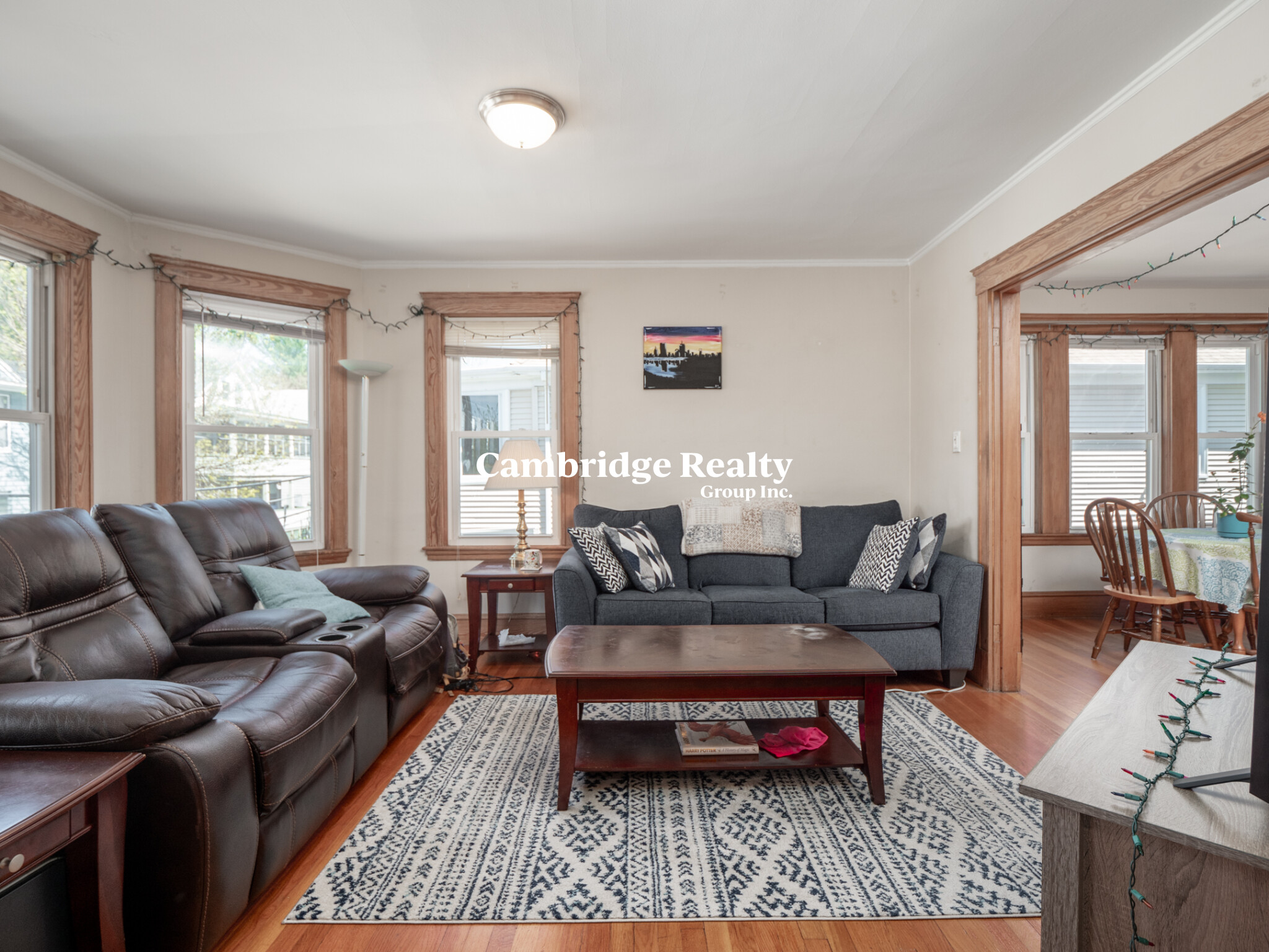 54 Upland Rd, West Somerville