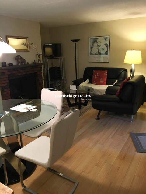 17 Healey St, Harvard Square