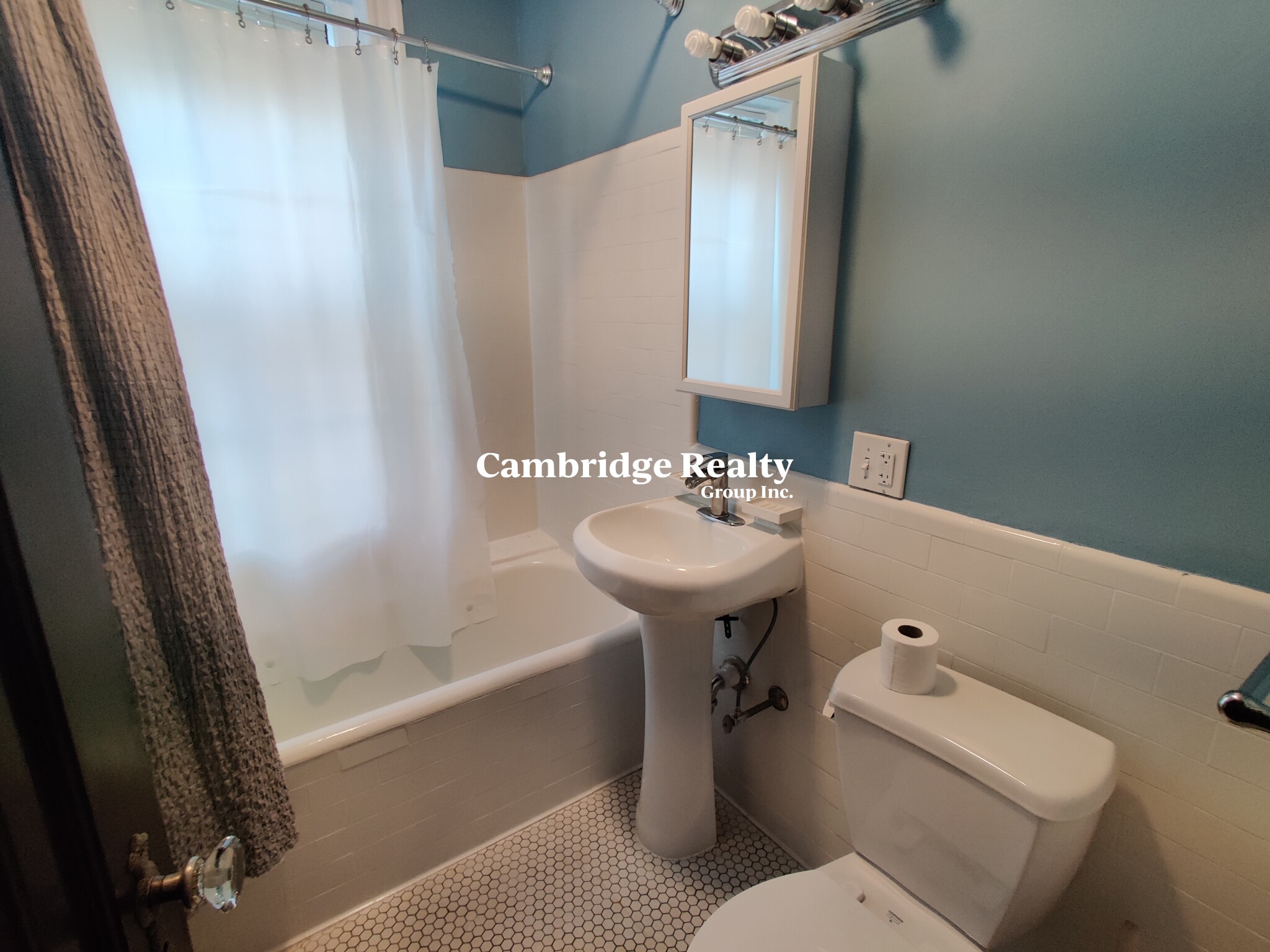 4 6 Washington Ave, Porter Square