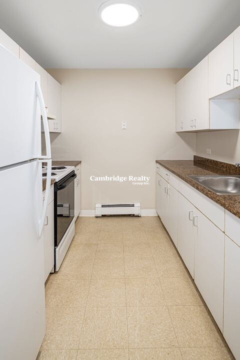 119 Pacific St, Cambridgeport