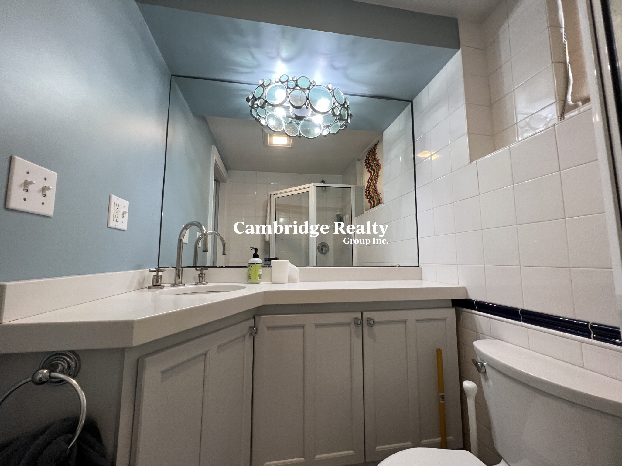 121 Columbia St, The Port