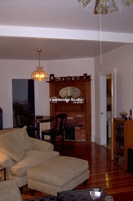 16 Edward Sullivan Rd, West Cambridge