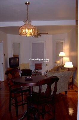 16 Edward Sullivan Rd, West Cambridge