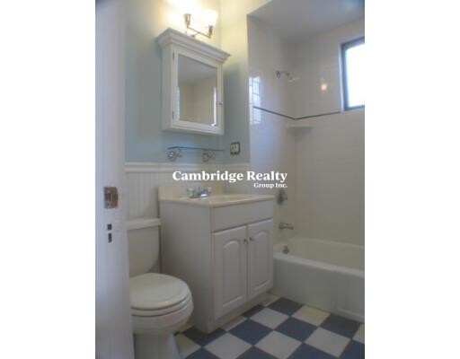 14 Edward Sullivan Rd, East Cambridge