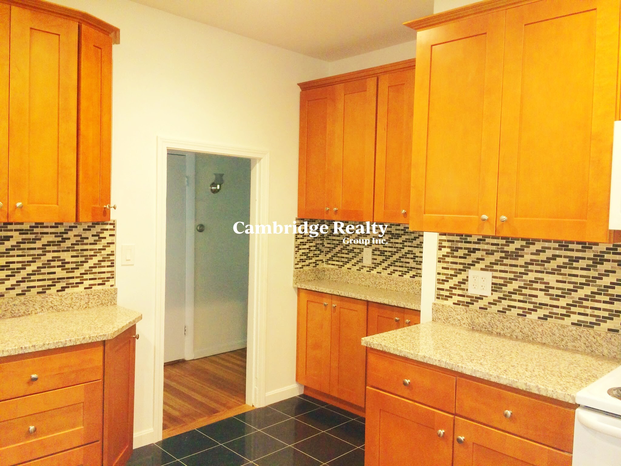 148 Broadway, East Somerville