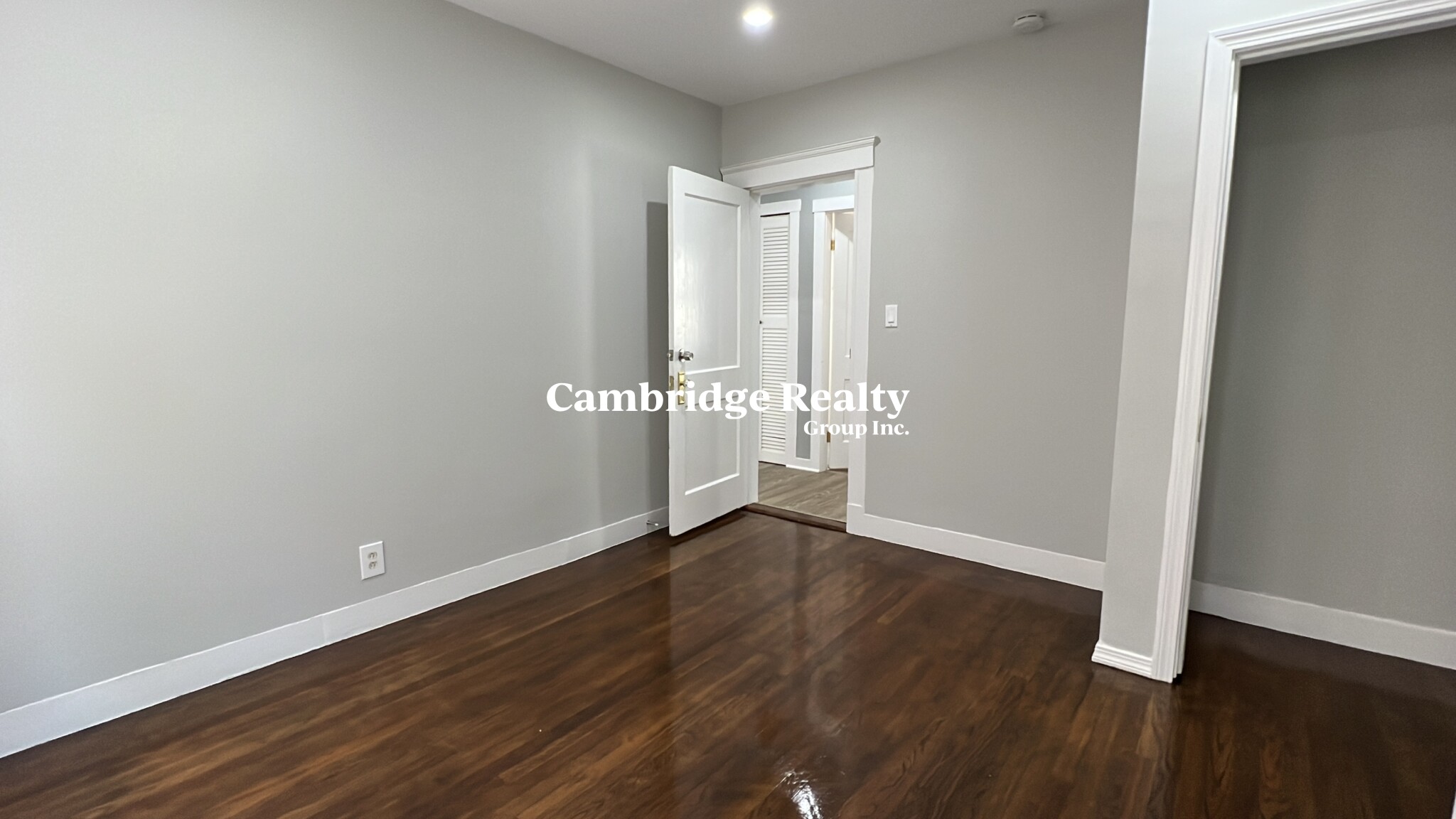 6 Edgar Ter, Winter Hill