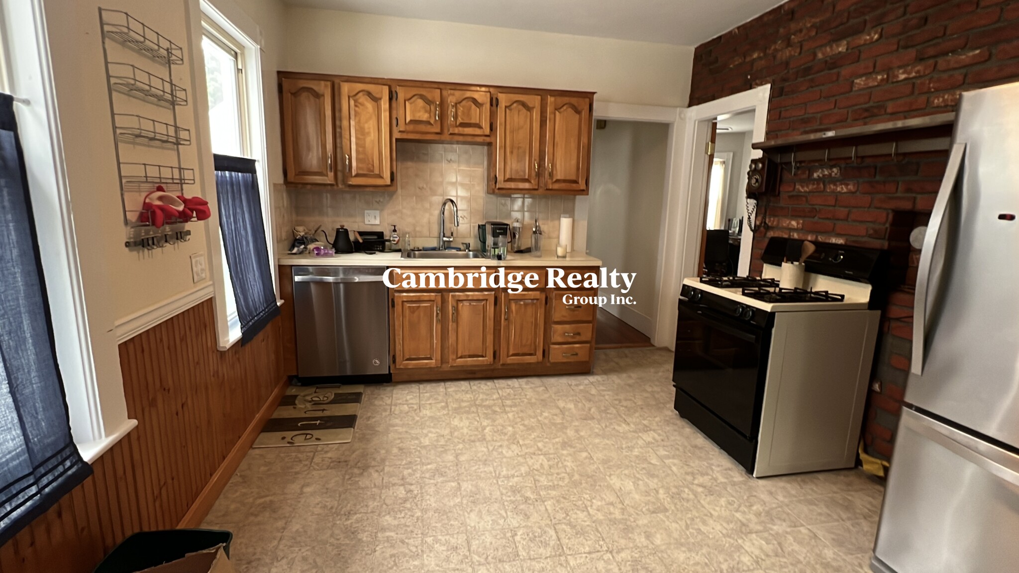 16 Edward Sullivan Rd, West Cambridge