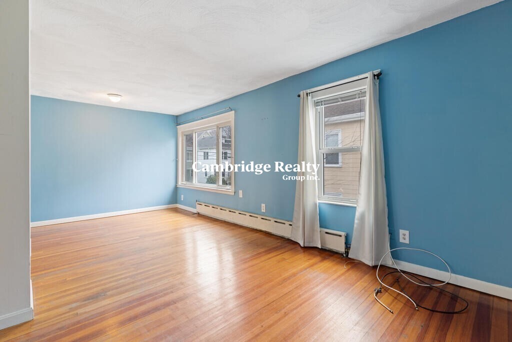 50 52 Raymond Ave, West Somerville