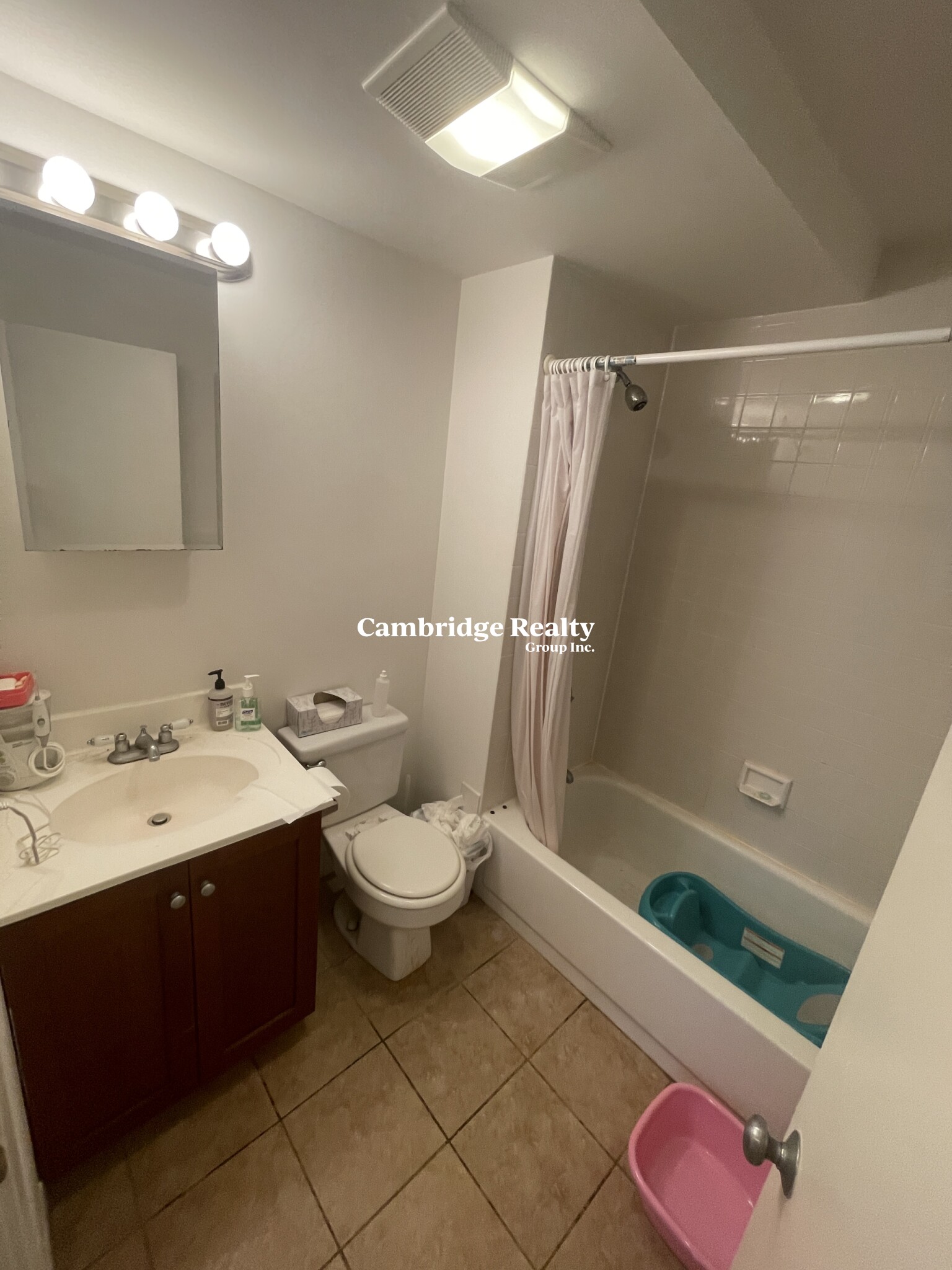 218 Thorndike St, East Cambridge