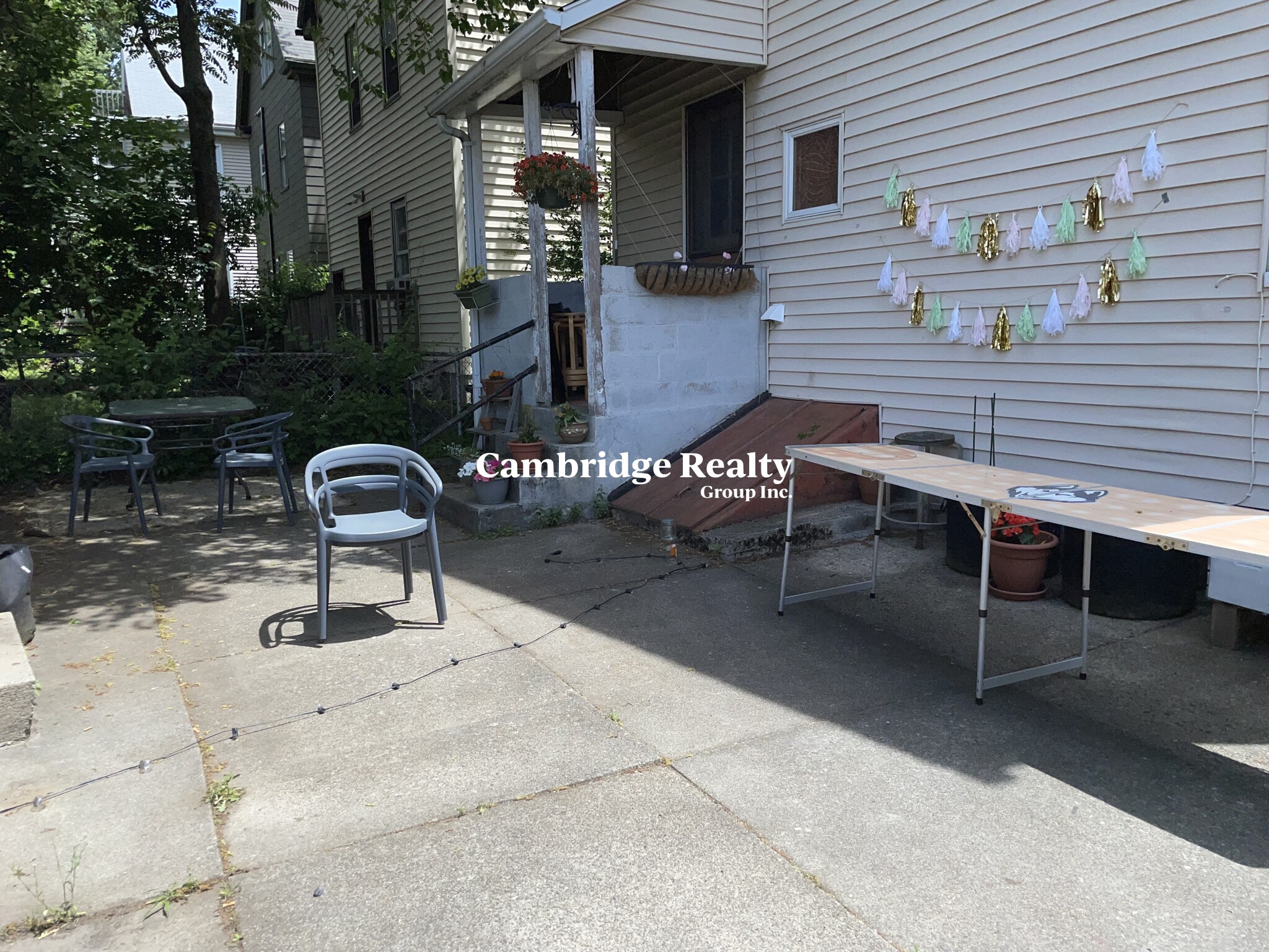 83 Yorktown St, Teele Square