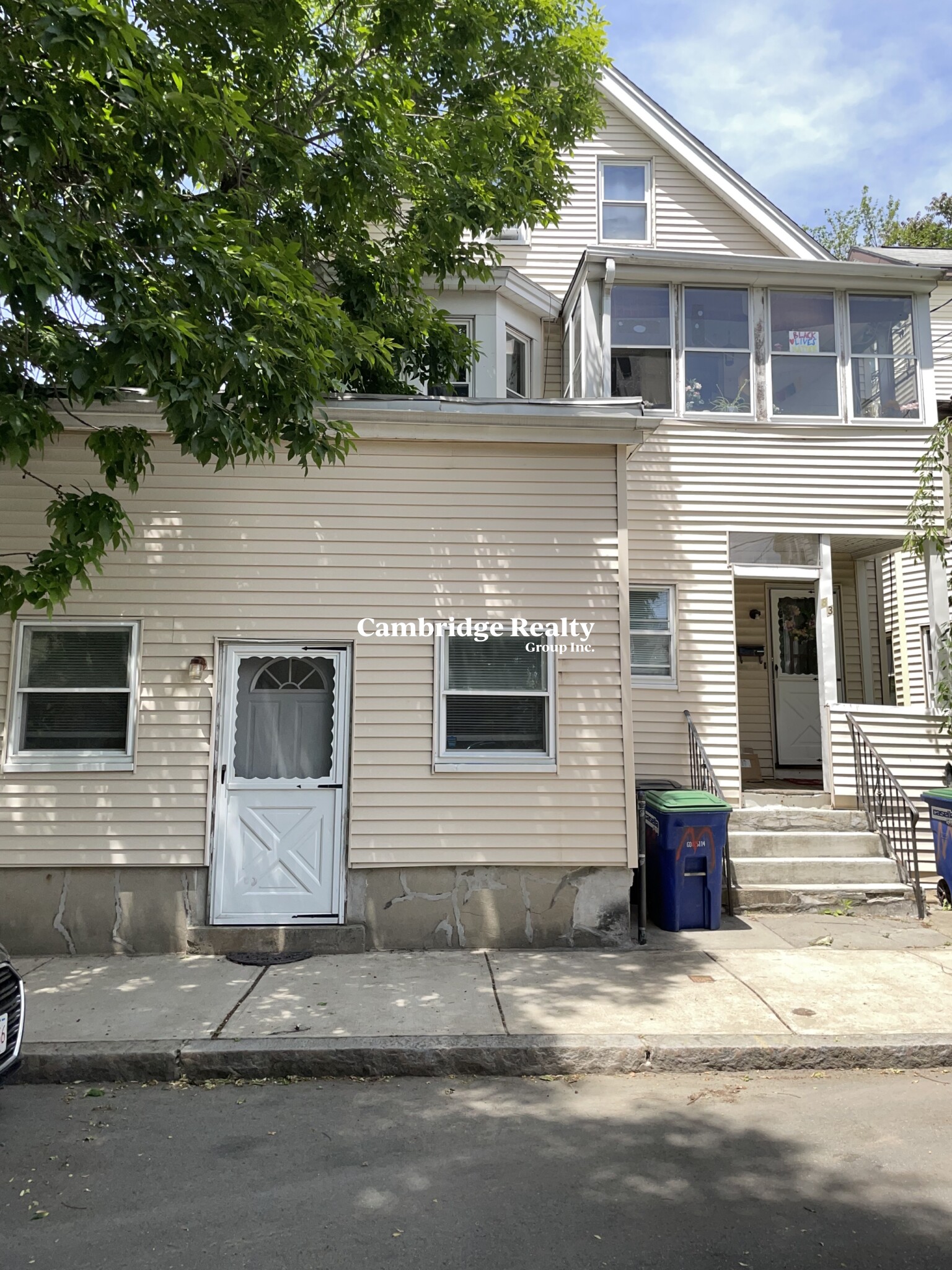 83 Yorktown St, Teele Square