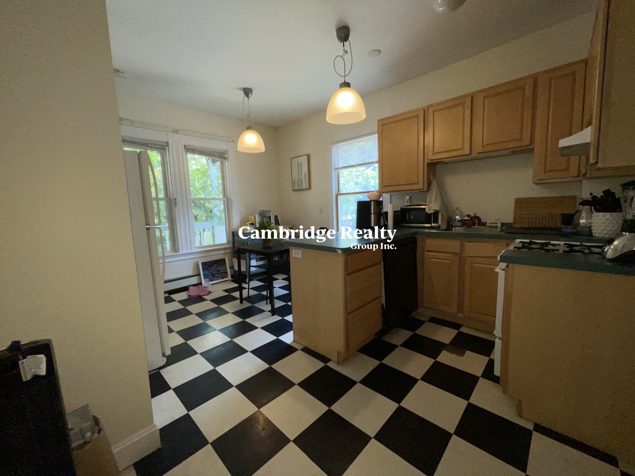 392 Washington St, Inman Square