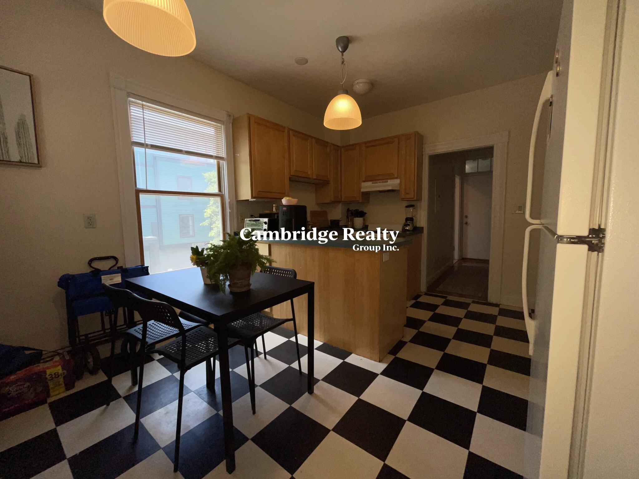 392 Washington St, Inman Square