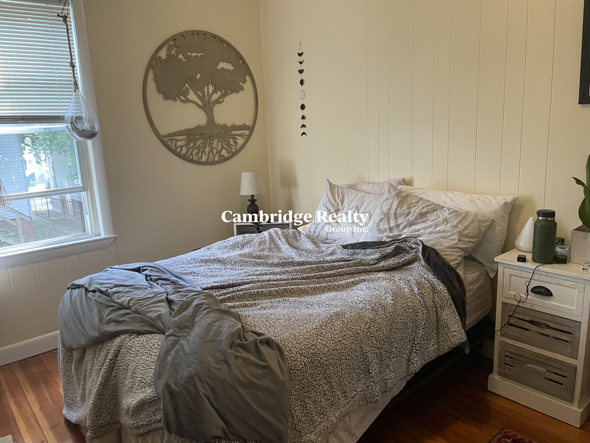 9 Belknap St, West Somerville