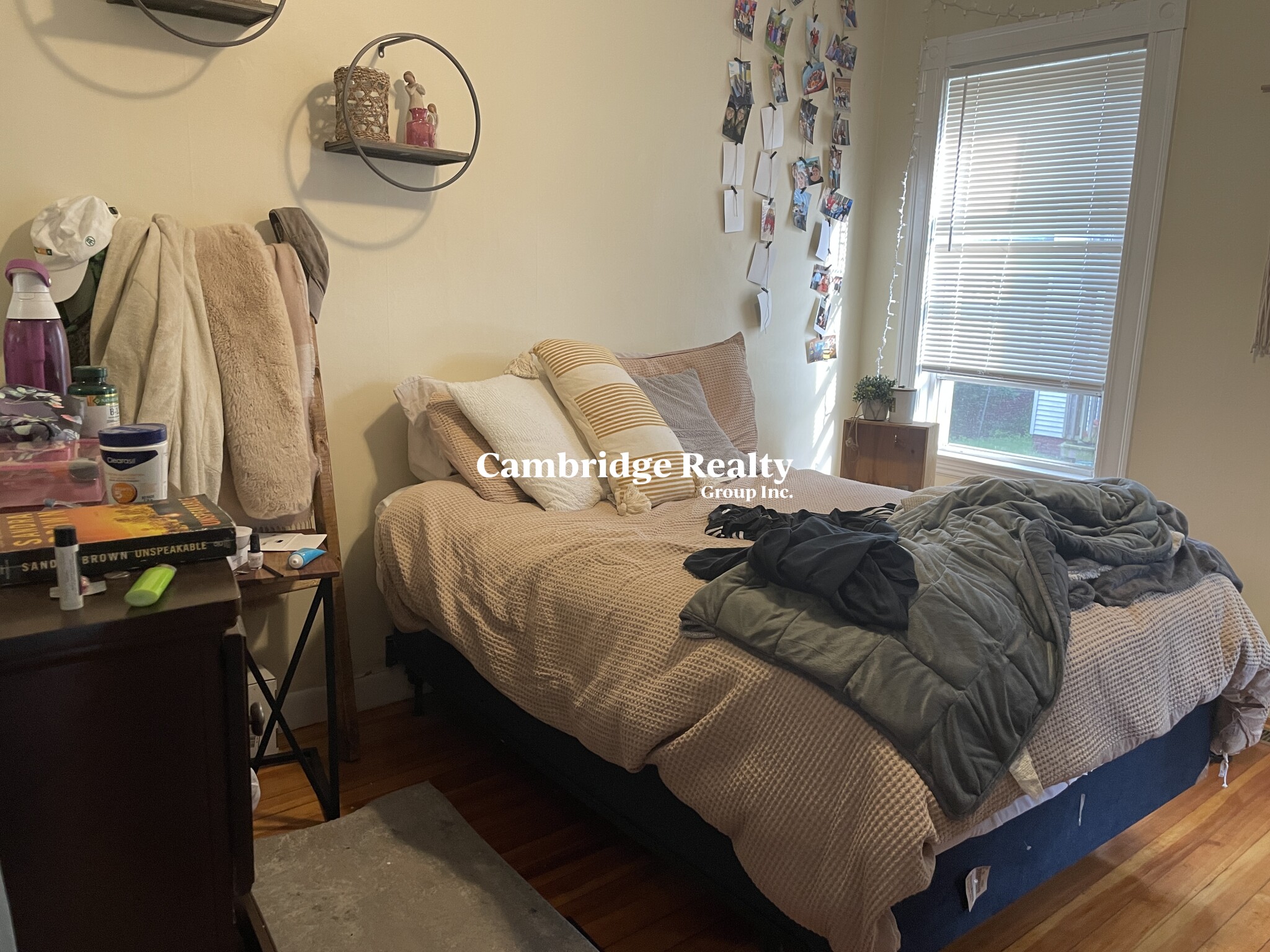 9 Belknap St, West Somerville