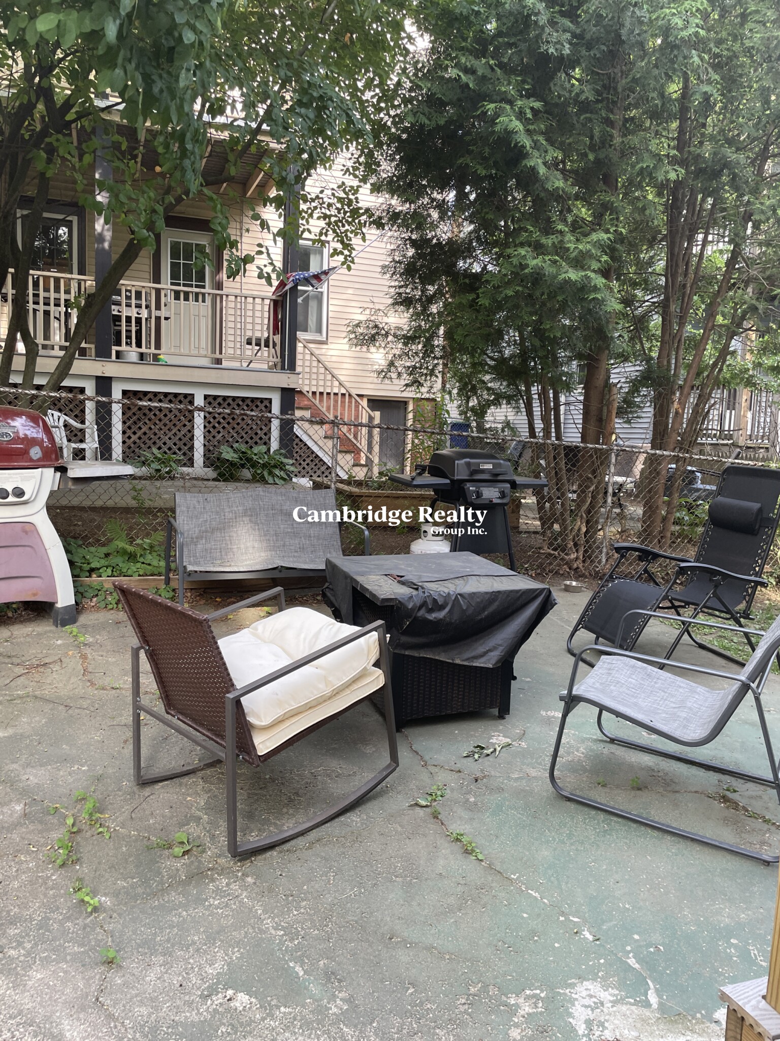 9 Belknap St, West Somerville