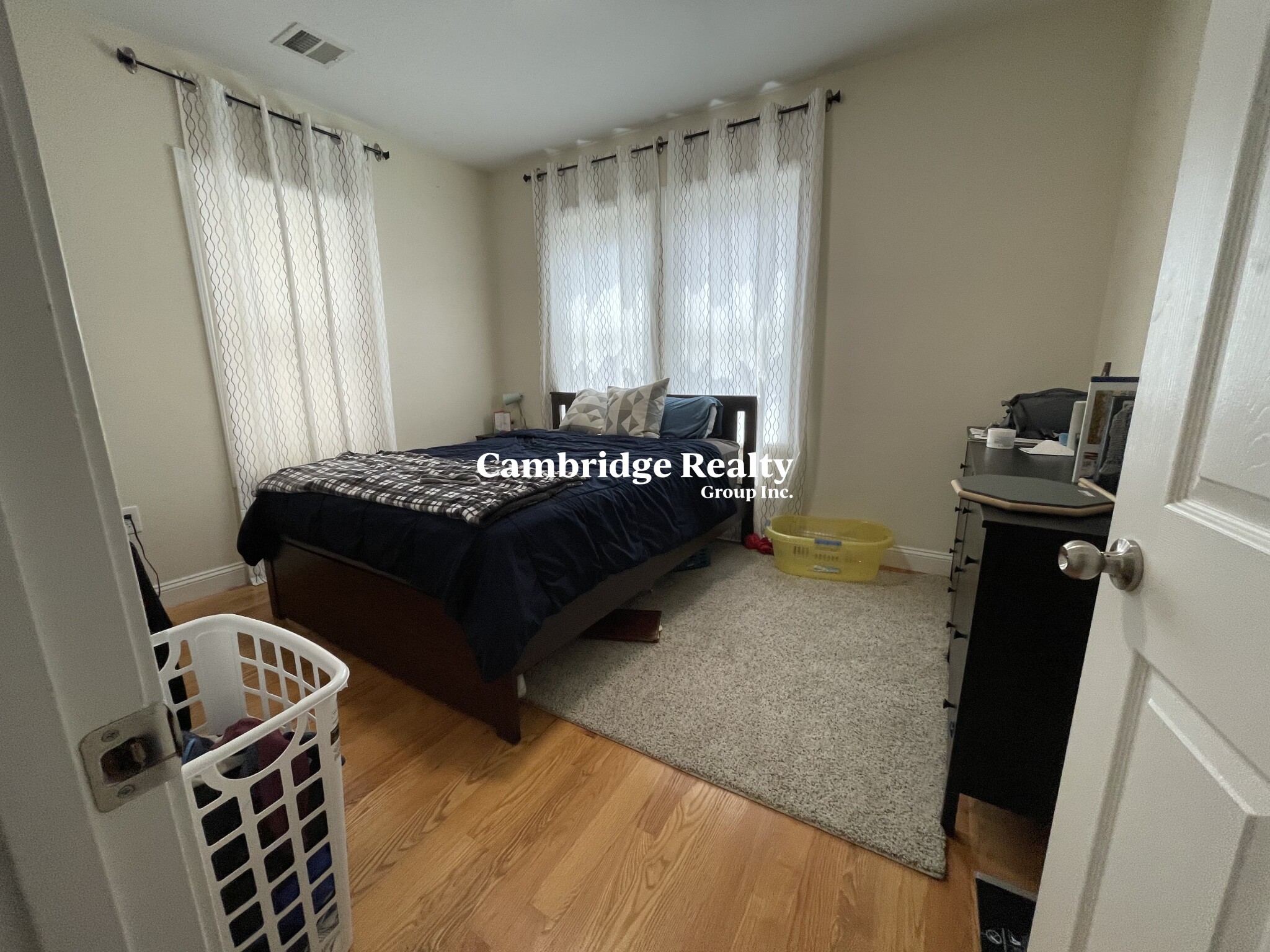 142 Holland St, Davis Square