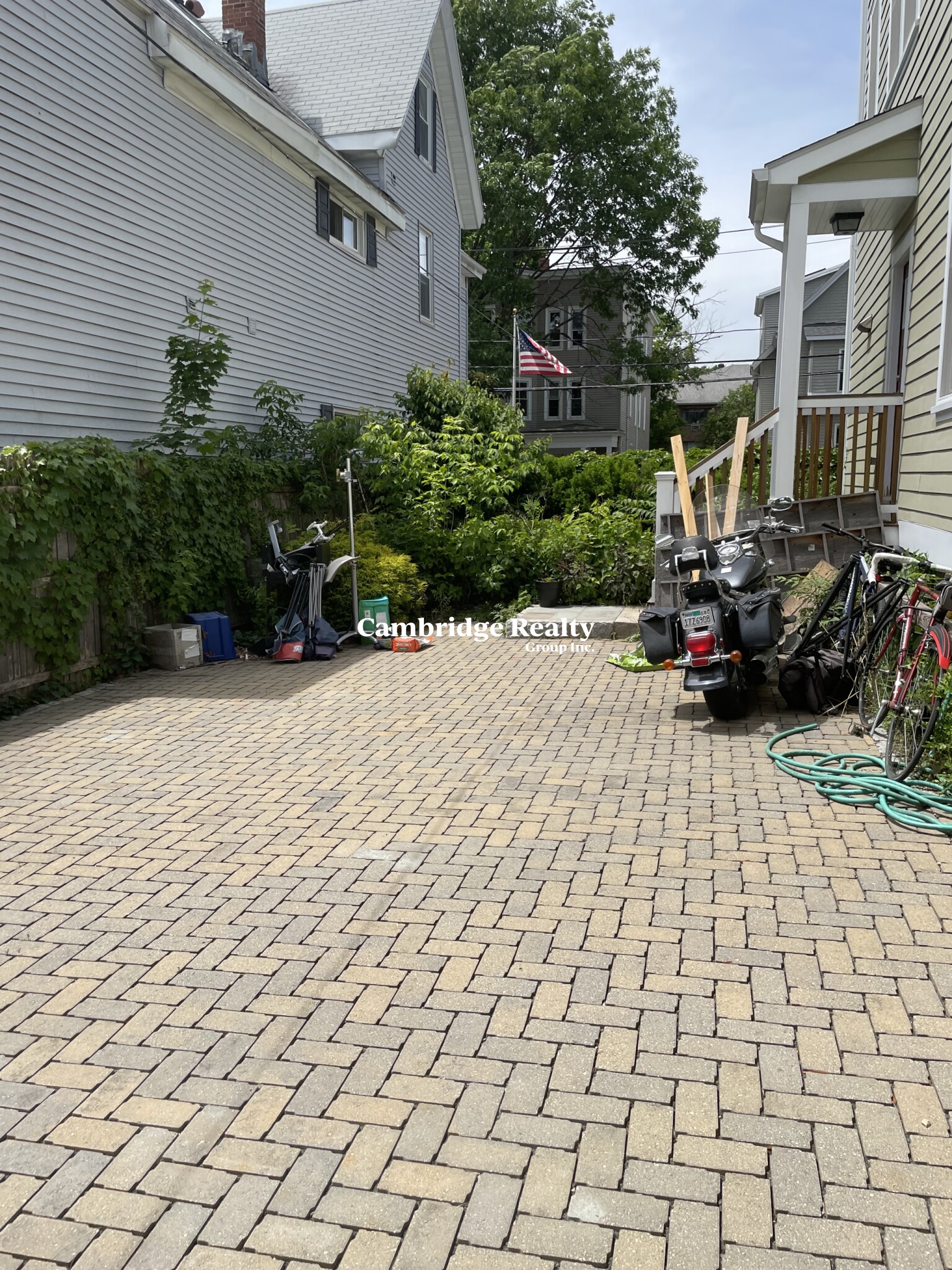 142 Holland St, Davis Square