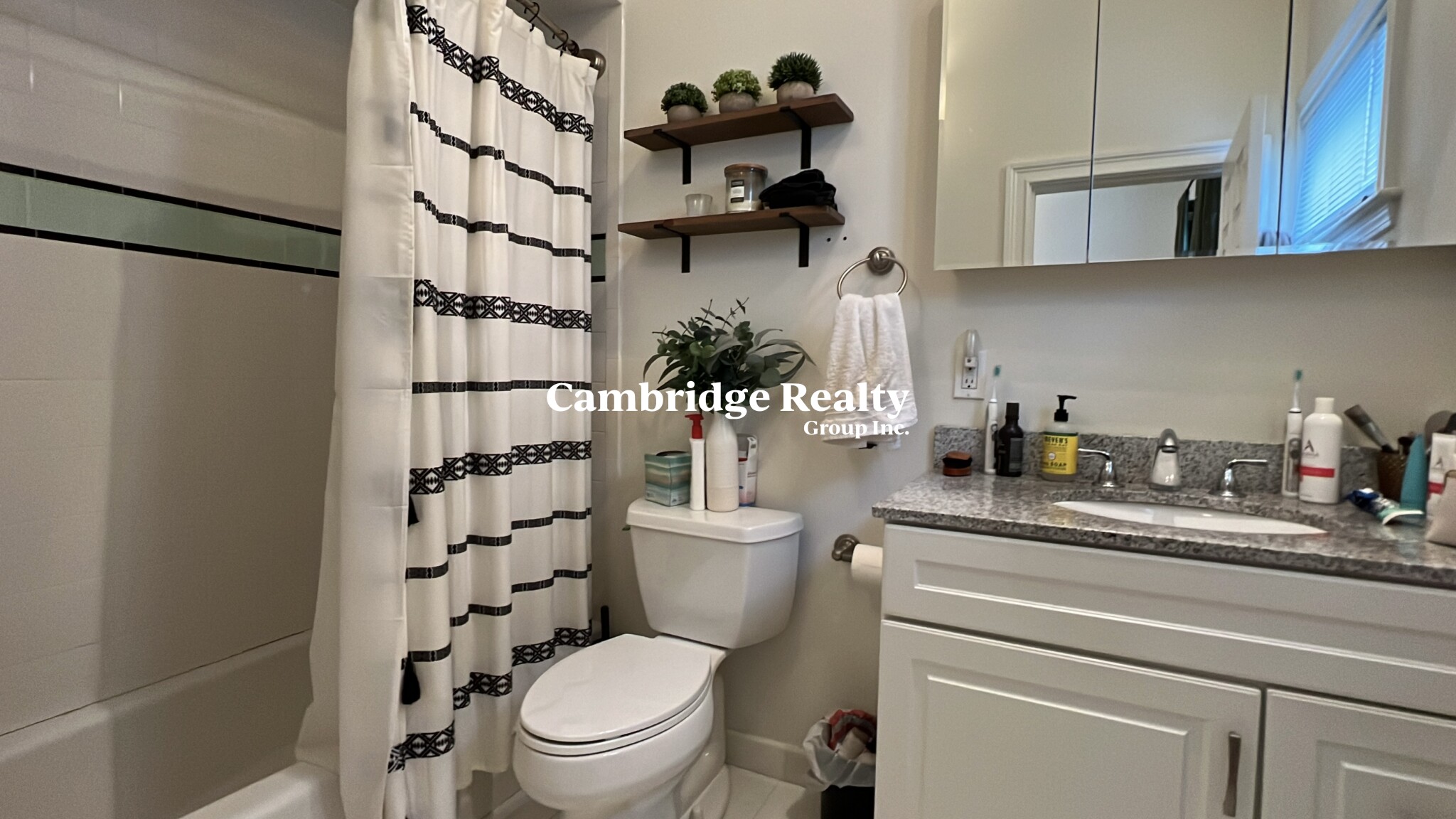 22 Concord Ave, Union Square