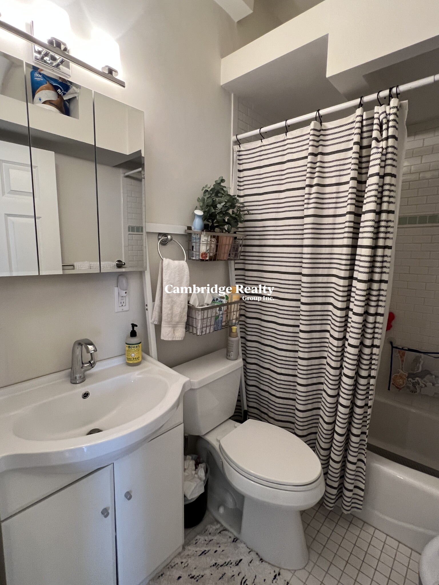 22 Concord Ave, Union Square