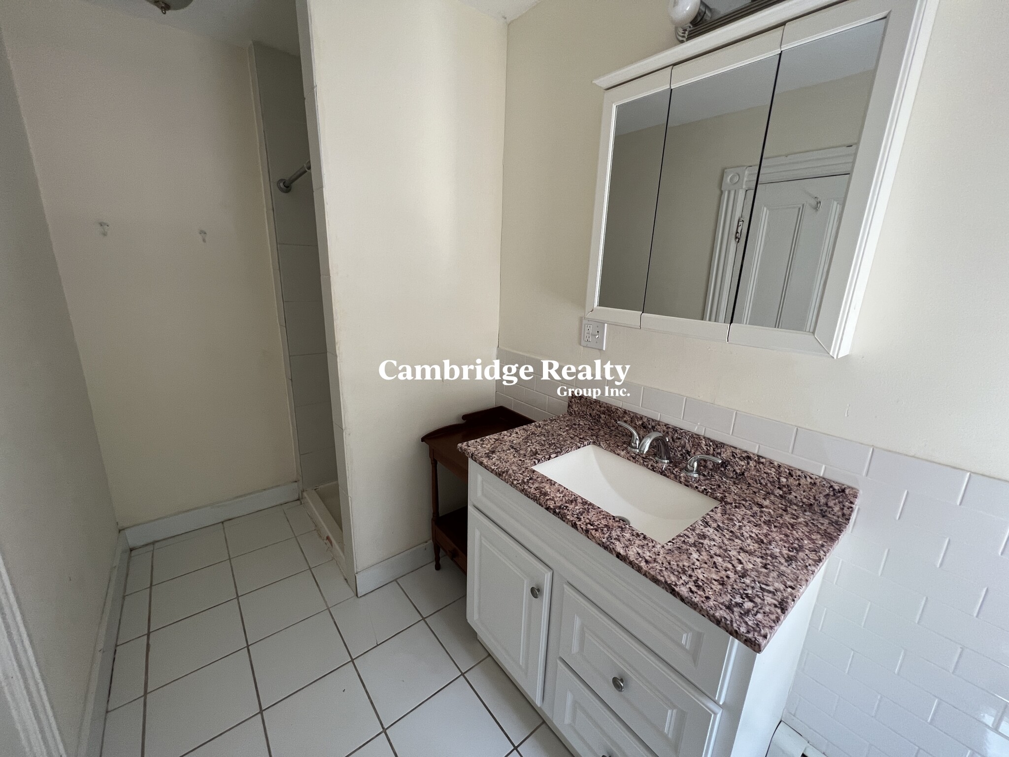 112 114 Woodstock St, West Somerville