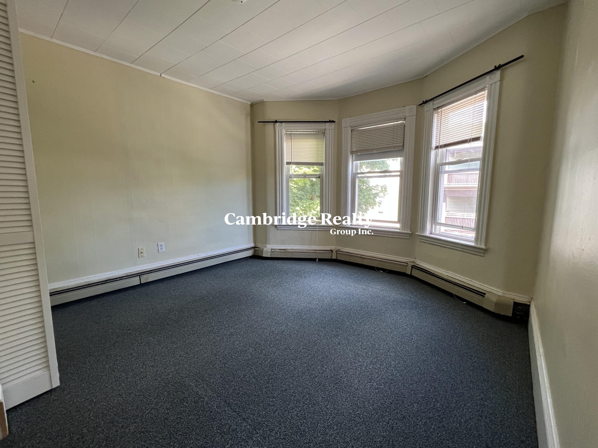 112 114 Woodstock St, West Somerville