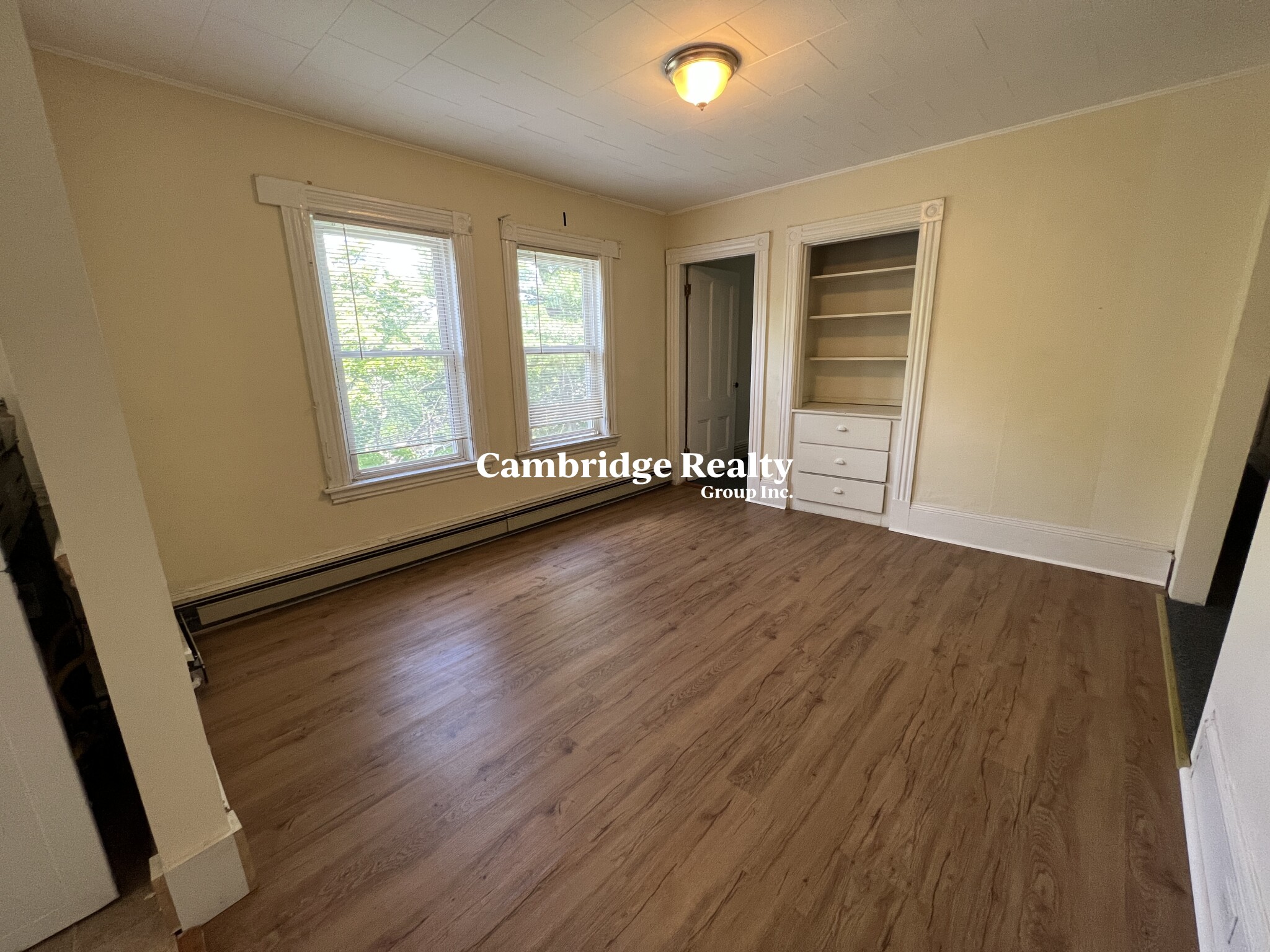 112 114 Woodstock St, West Somerville