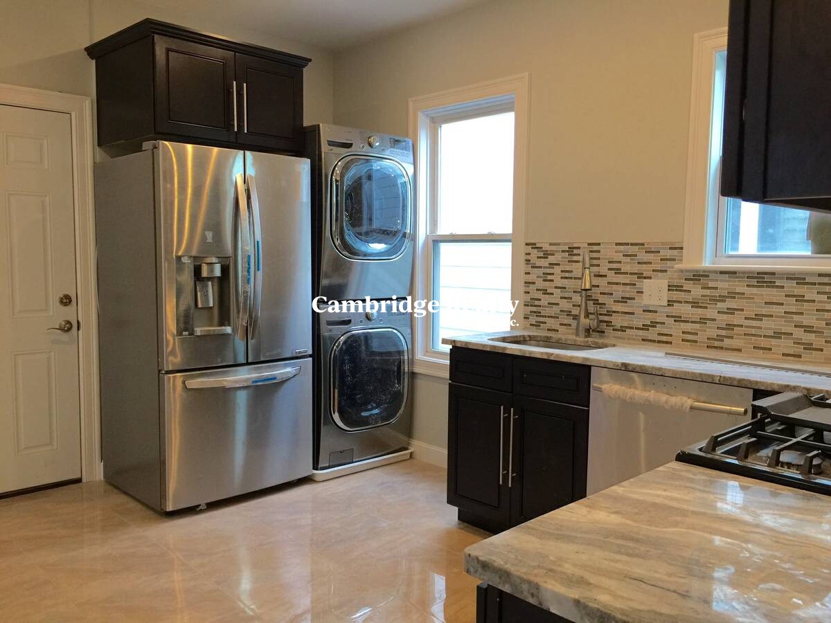 83 Newbury St, West Somerville