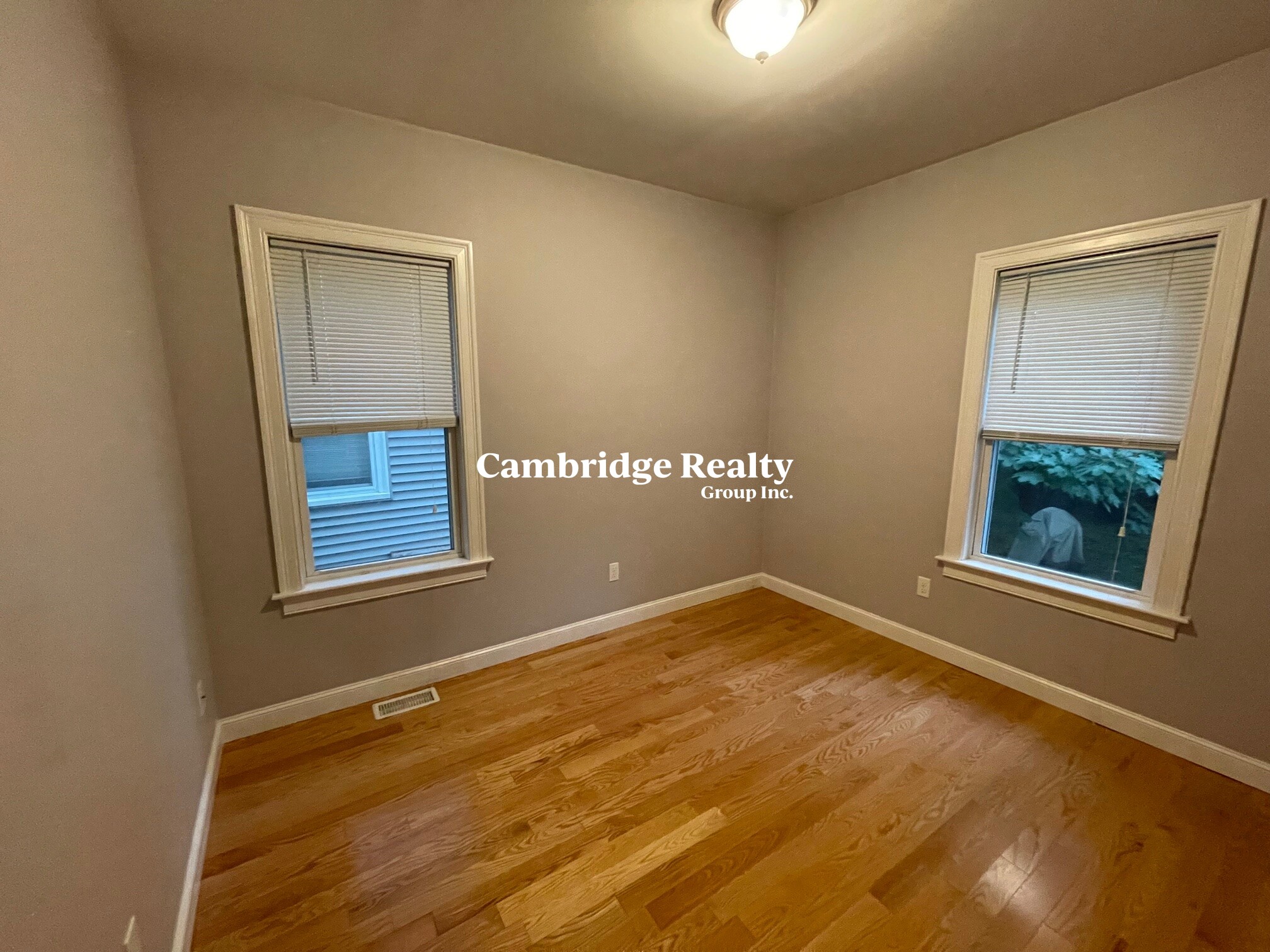 83 Newbury St, West Somerville