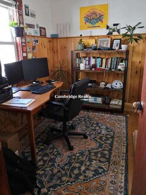 9 Windsor Rd, Davis Square