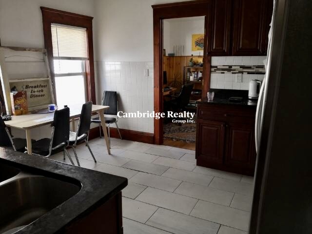 9 Windsor Rd, Davis Square