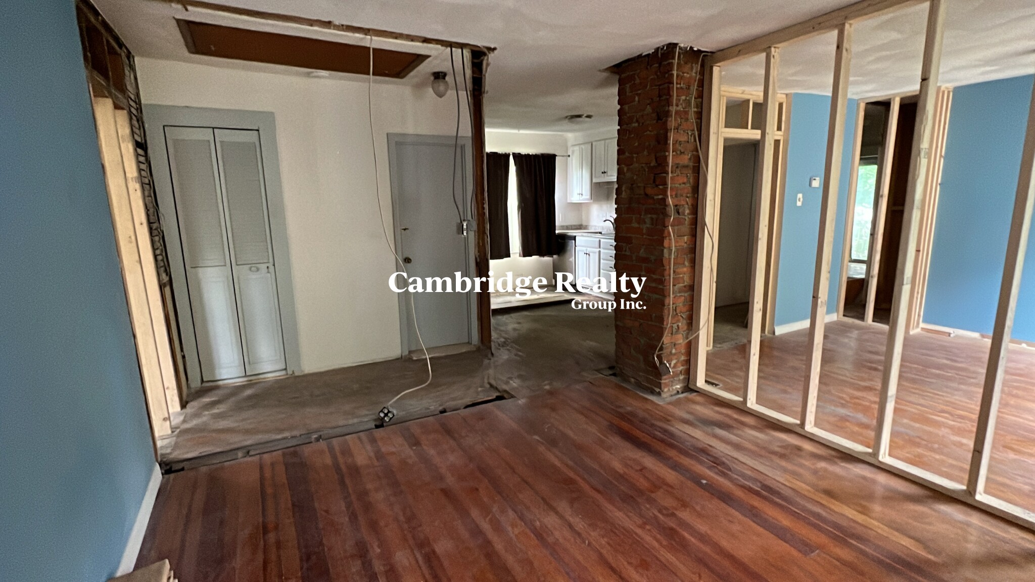 52 Raymond Ave, West Somerville