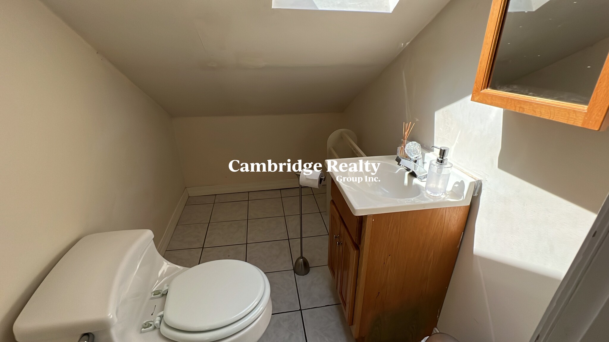 170 Albion St, Magoun Square