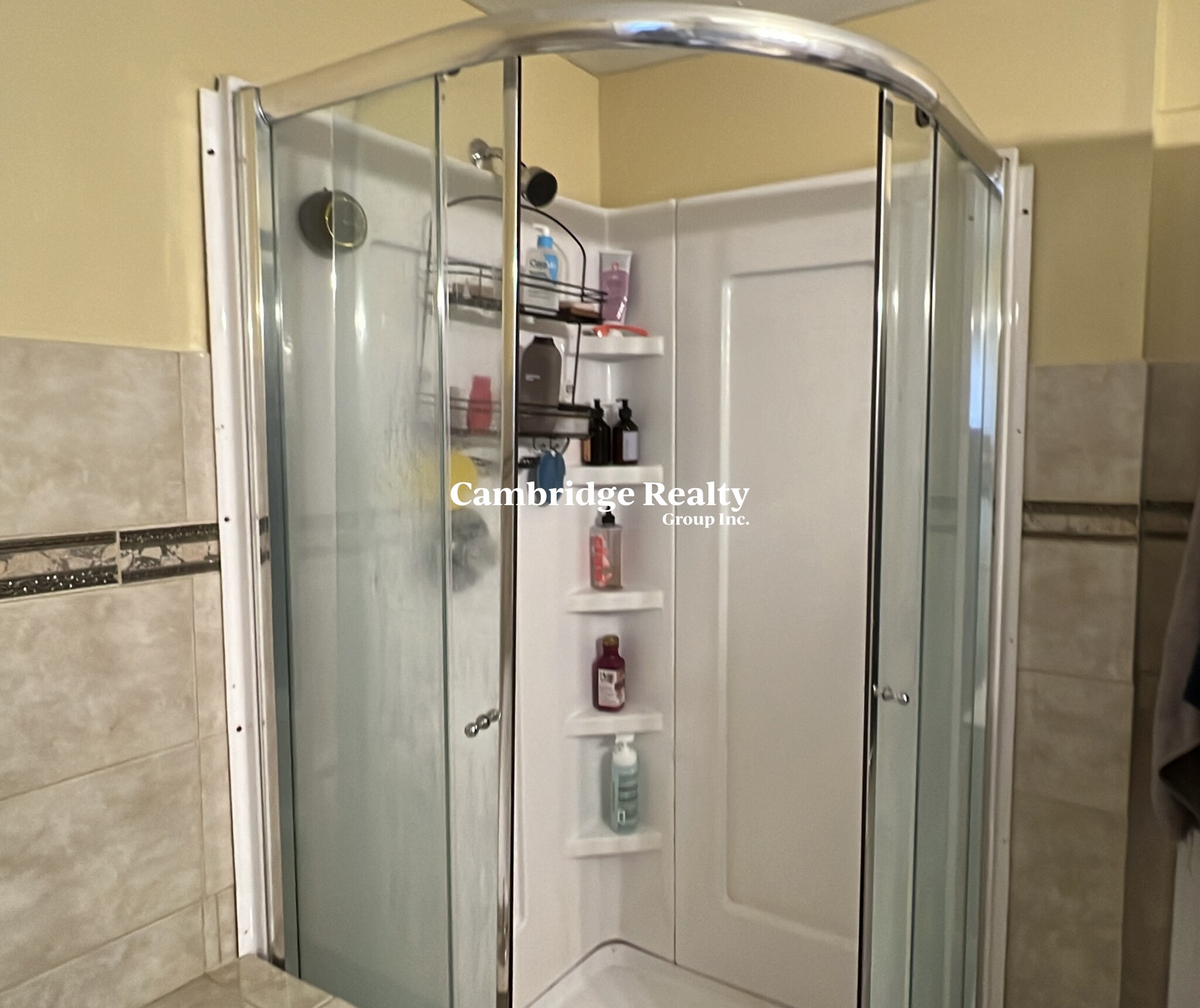 170 Albion St, Magoun Square