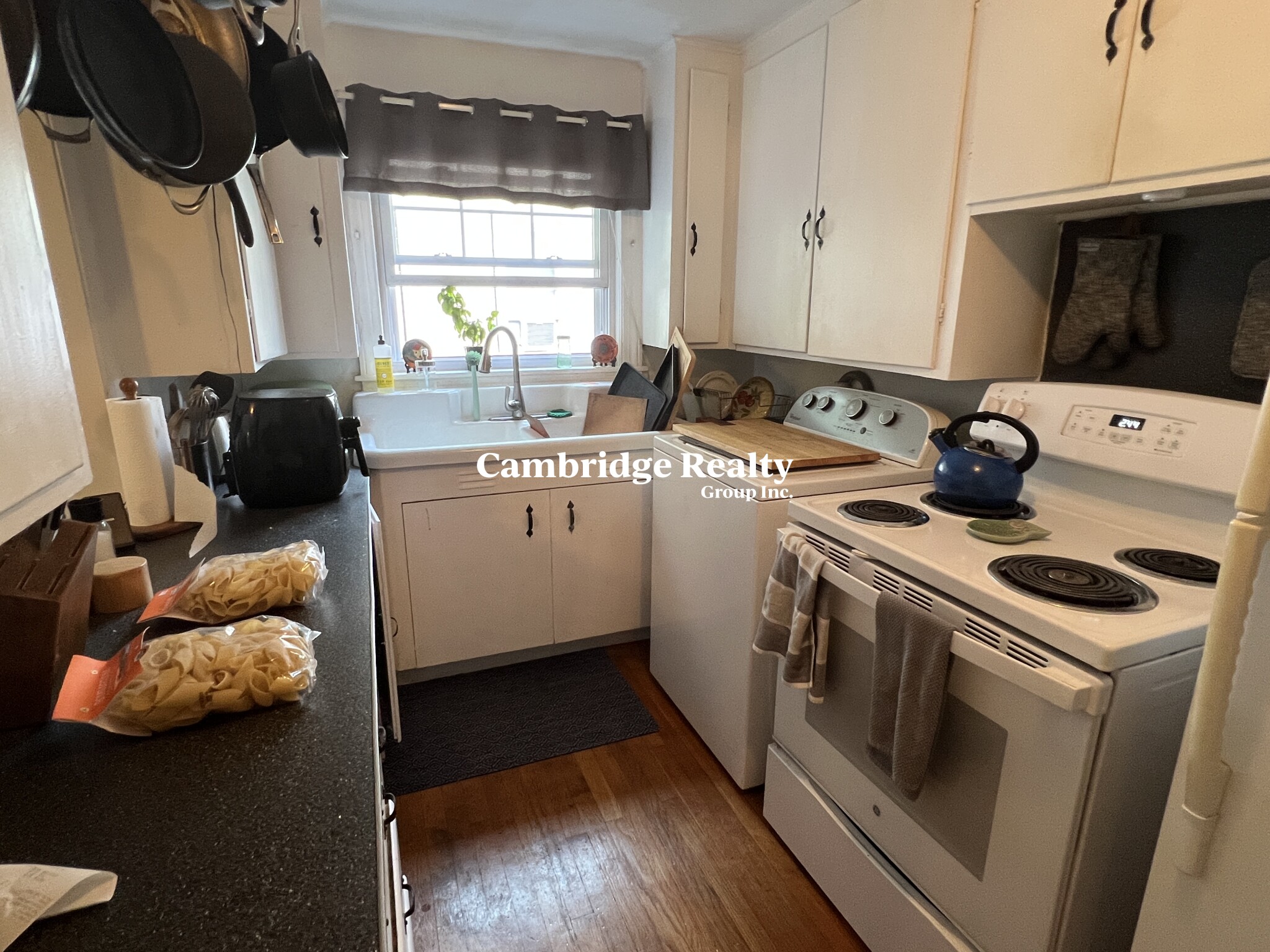 170 Albion St, Magoun Square