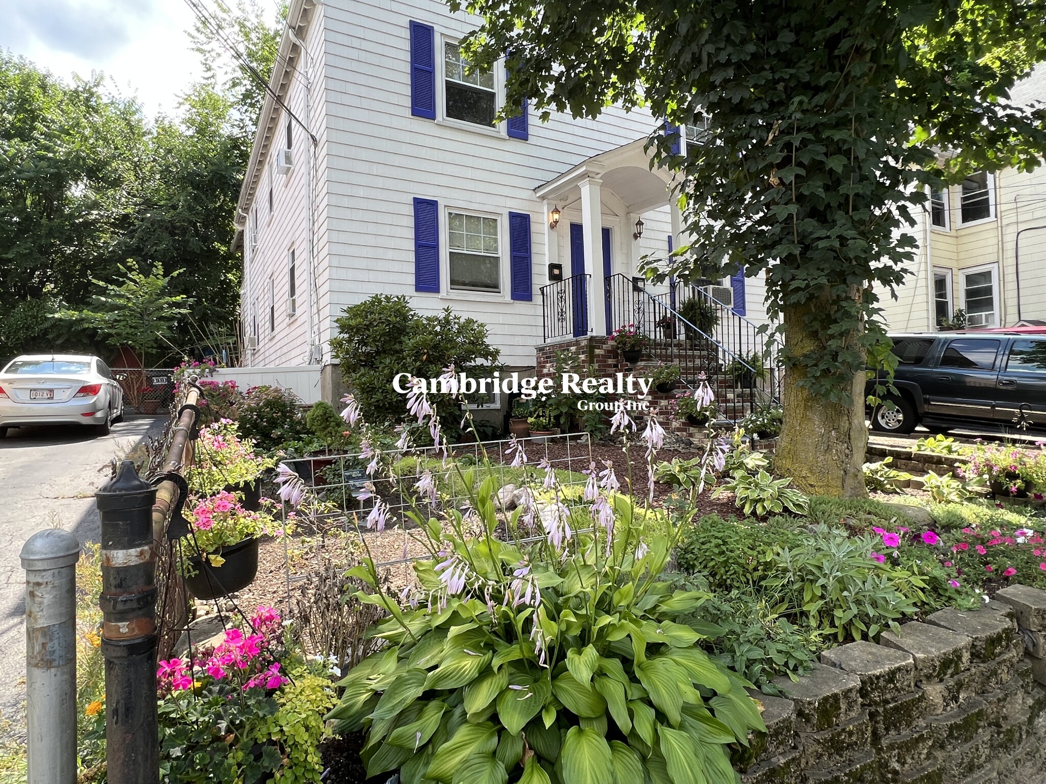 170 Albion St, Magoun Square