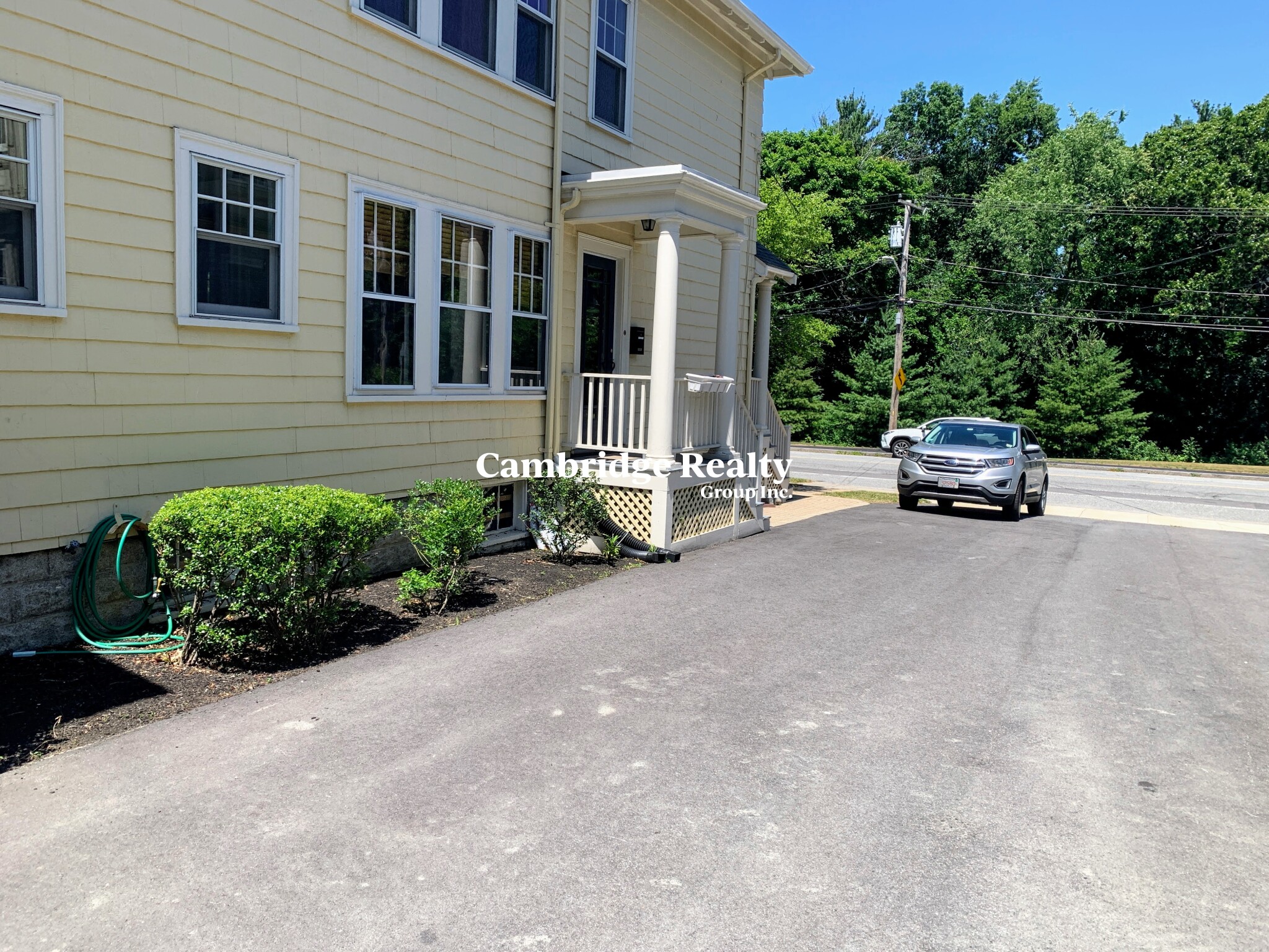 608 Huron Ave, Strawberry Hill