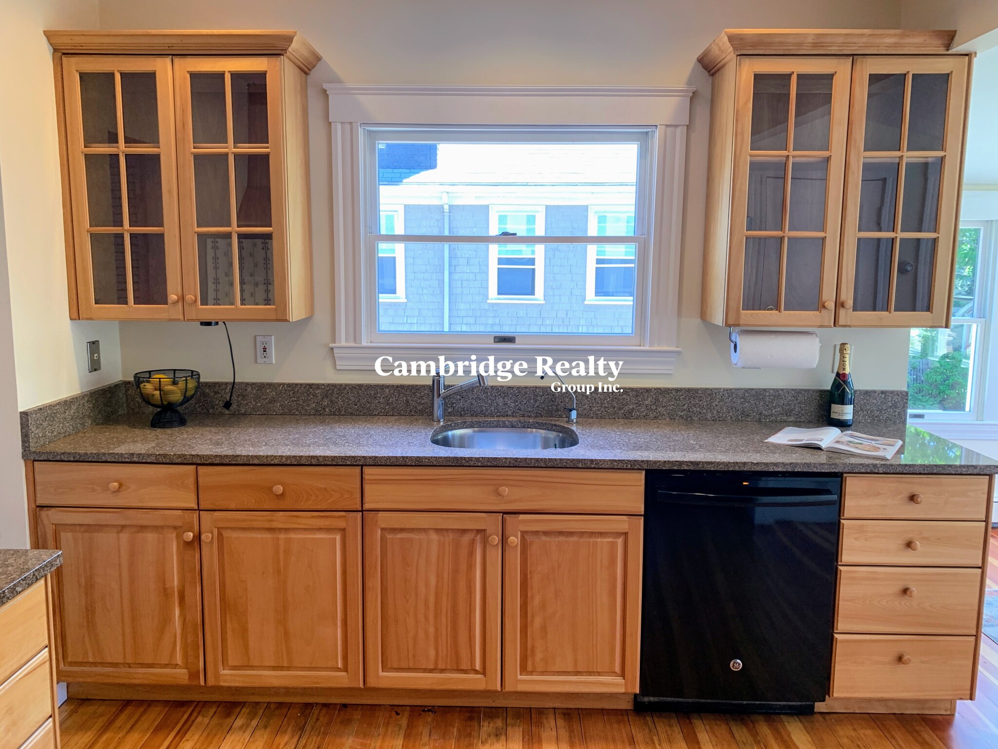 608 Huron Ave, Strawberry Hill