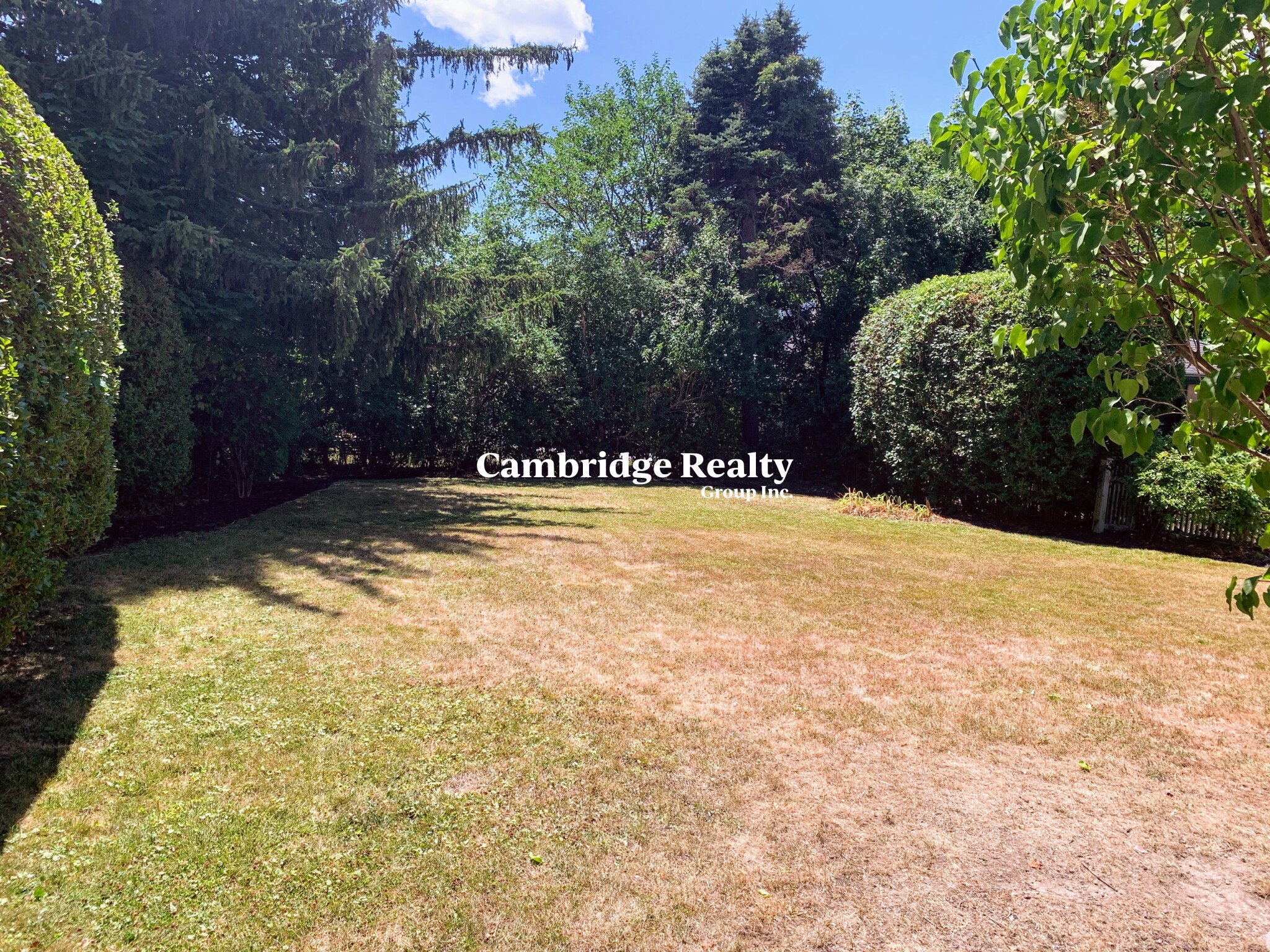 608 Huron Ave, Strawberry Hill