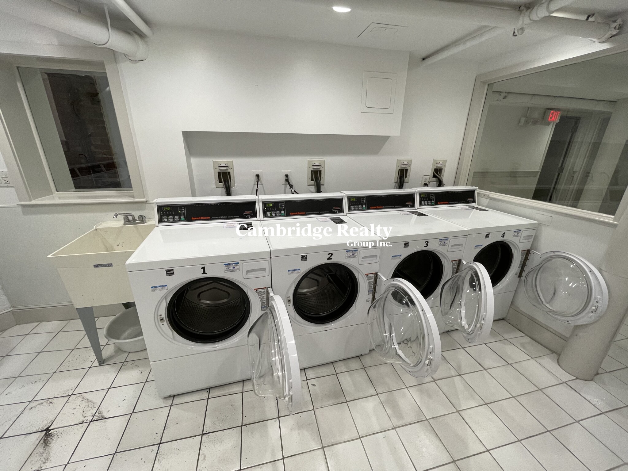 1010 Massachusetts Ave, Riverside