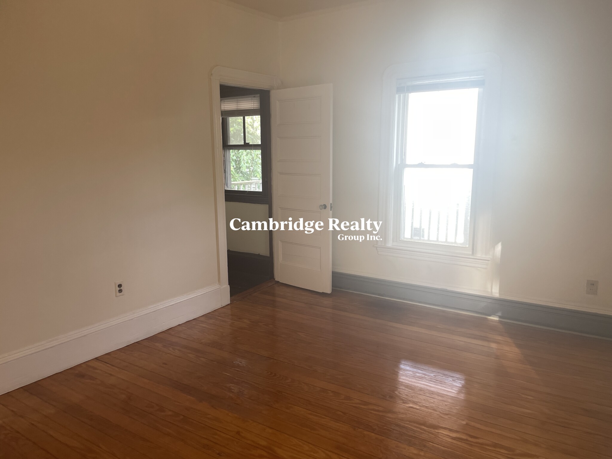 147 Willow Ave, Davis Square