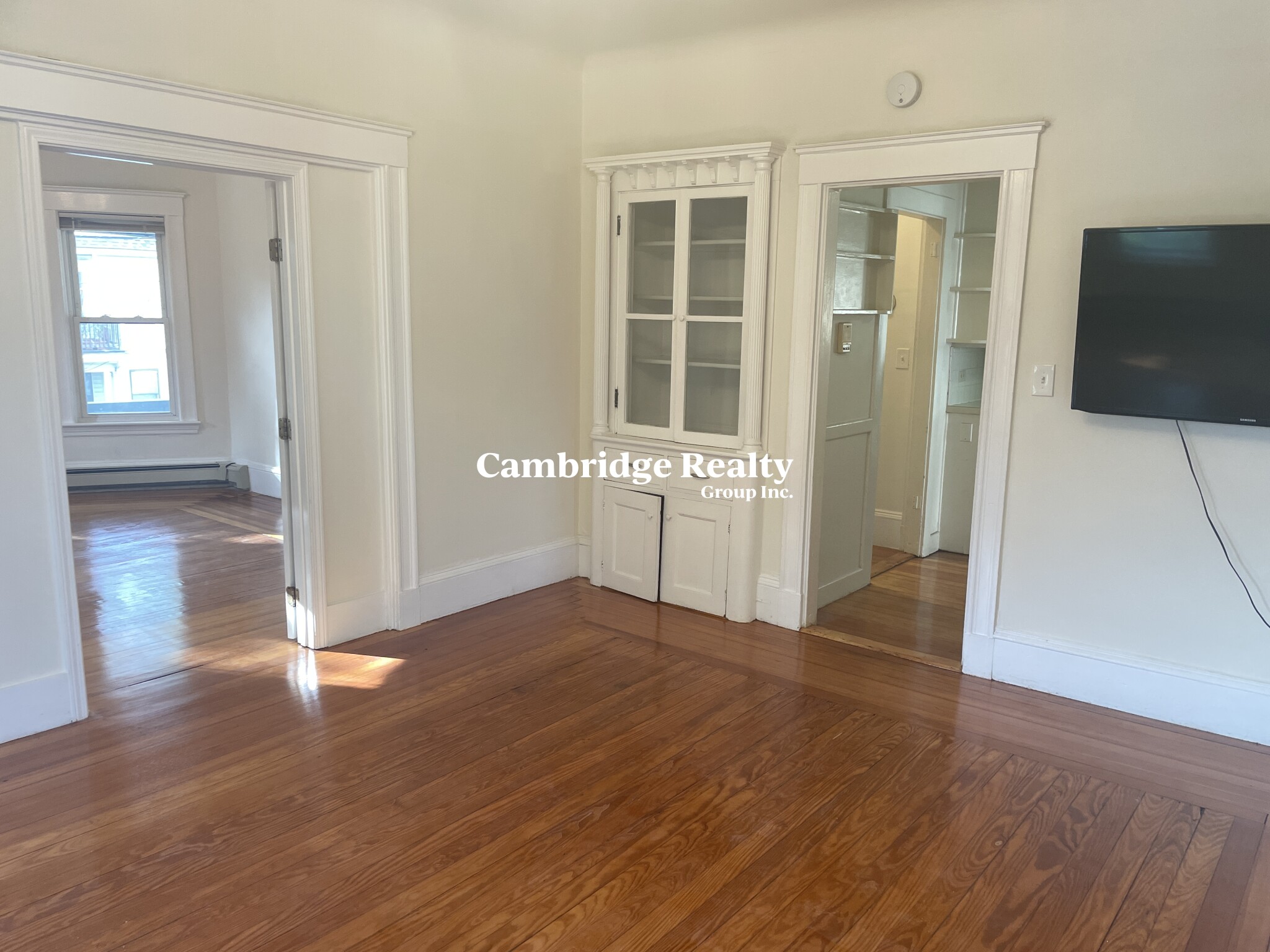 147 Willow Ave, Davis Square