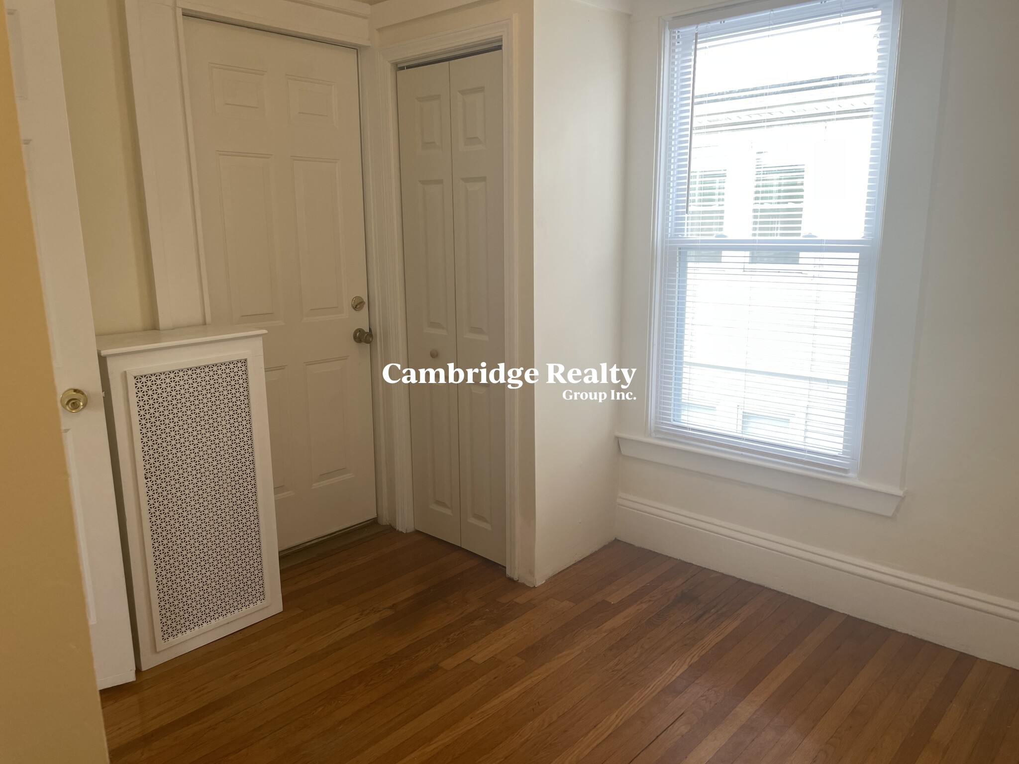 543 Broadway, Magoun Square