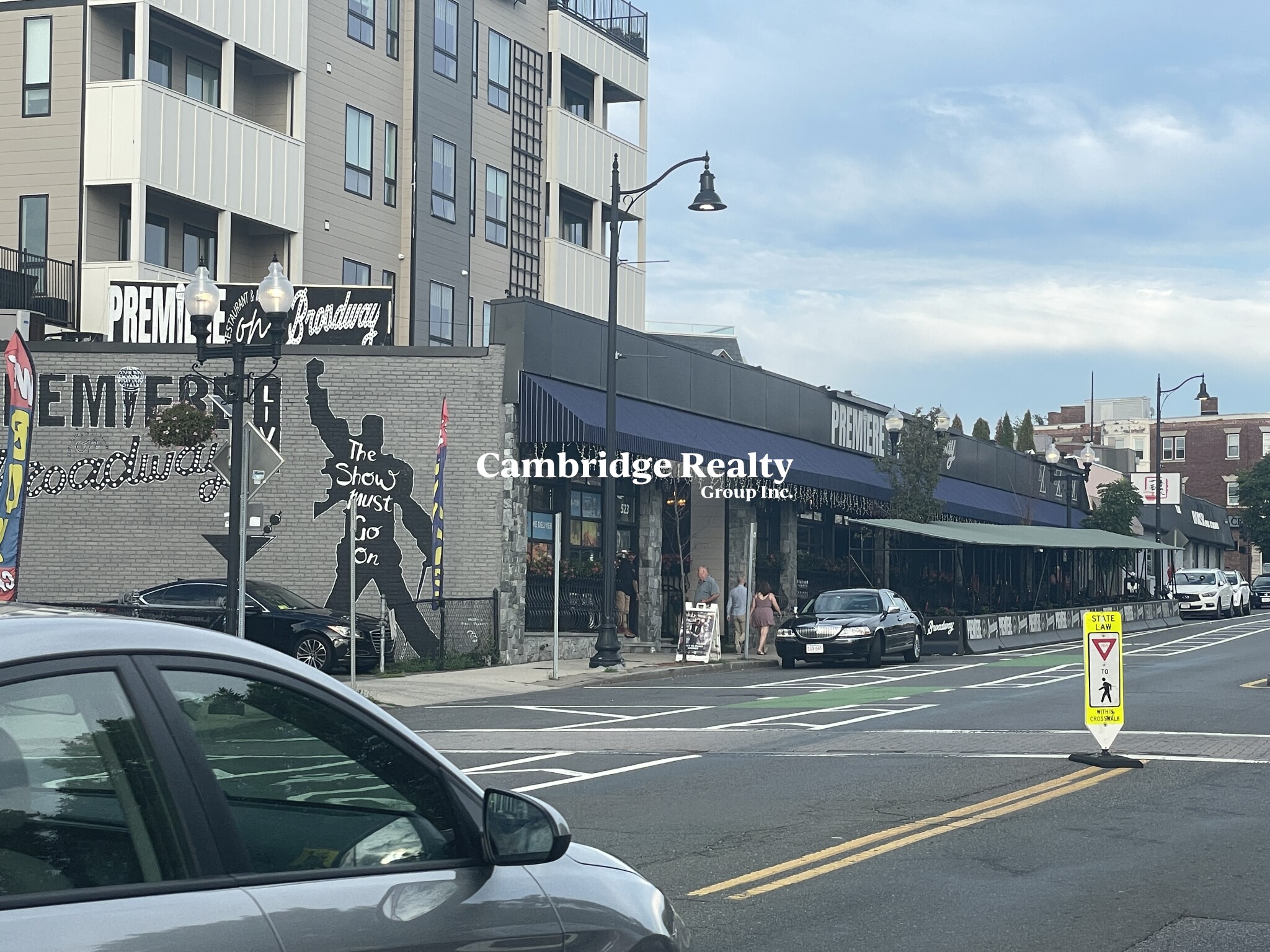 543 Broadway, Magoun Square